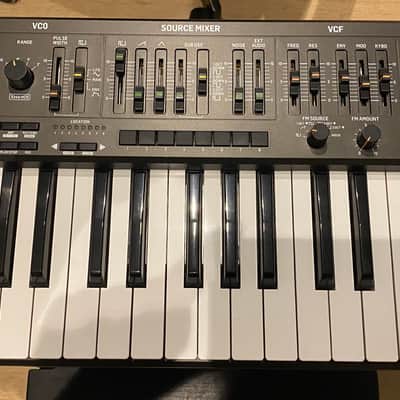 Behringer MS-1 / MS-101 Analog Synthesizer 2019 - Present - Black