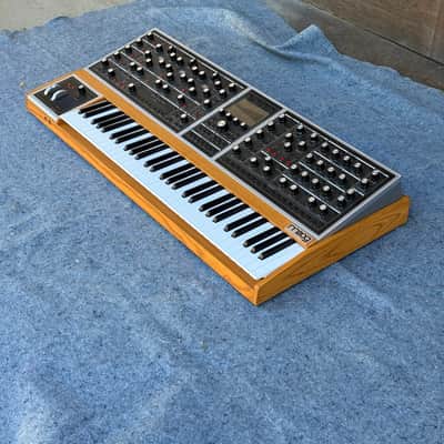 Moog One 8-Voice 61-Key Polyphonic Analog Synthesizer 2018 - Present - Black/Ash image 3