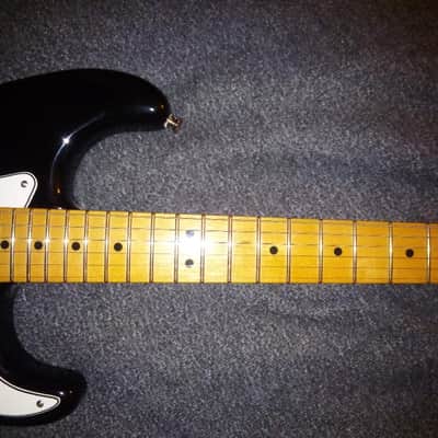 Fender Player II Stratocaster HSS 2024 - Present - Black image 3