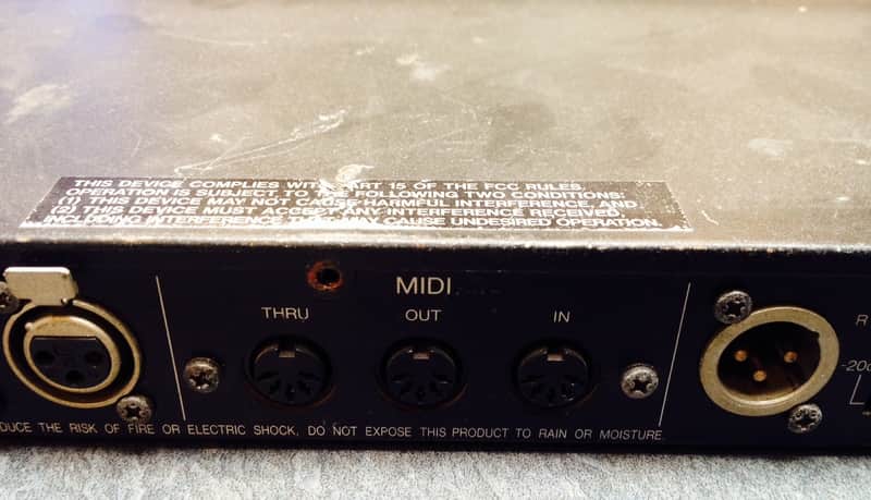 Yamaha YDG 2030 Graphic EQ Black | Reverb