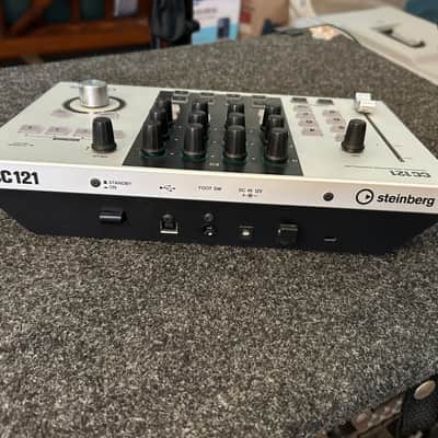 Steinberg CC121 Advanced Integration DAW Controller for Cubase and Nuendo image 3
