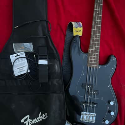 Fender Squire precision bass 2022 - Black image 12