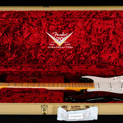 Fender Custom Shop Limited Edition 70th Anniversary 1954 Stratocaster Journeyman Relic, 1-Piece Quartersawn Maple Neck Fingerboard, Wide-Fade 2-Color Sunburst (366) image 7