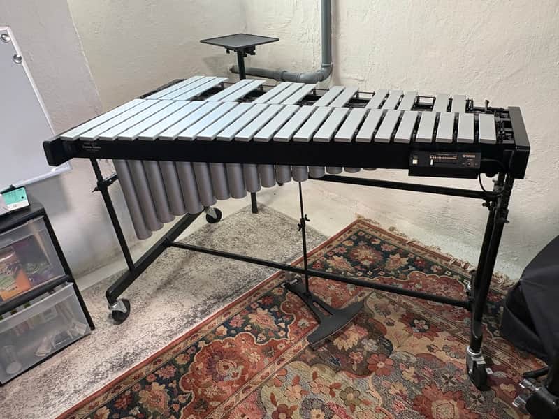 Yamaha YV-2700 2016-2017 - Silver Bild 1