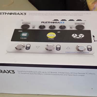 TC Electronic Plethora X3 TonePrint Multi-Effects Pedalboard 2021 - Present - White image 1