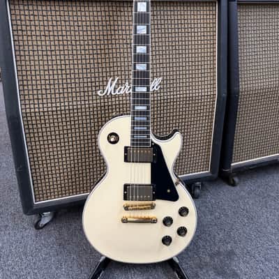 Gibson Les Paul Custom '70s 2025 - Buttercream Top image 2