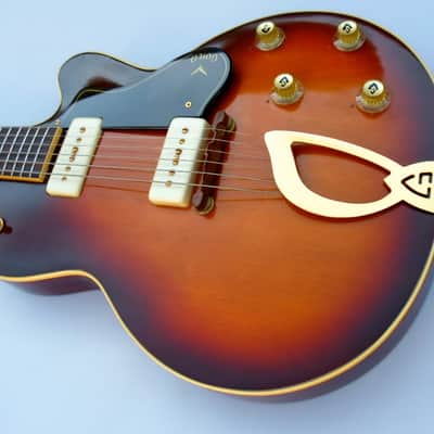 Guild Aristocrat M-75 NOS Unsold Condition Vintage Museum Condition 1960 Sunburst image 14
