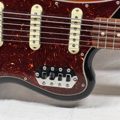 Fender USA Custom Shop Bass VI 6-string Bass with COA + Case 2006 - 3-Color Sunburst / Rosewood fingerboard image 6
