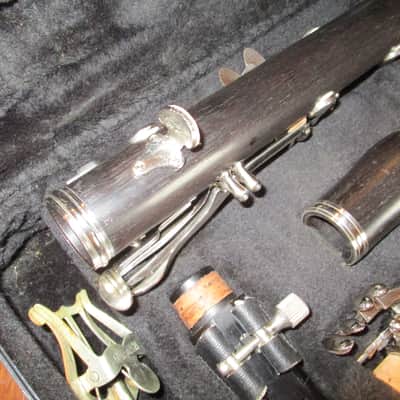 Yamaha YCL-450N Intermediate Bb Clarinet with Nickel-Plated Keys 2015s - Black image 6