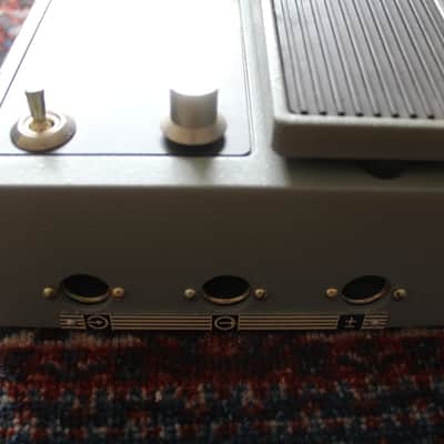 EFFEKT-4 | Fuzz\Wah\Envelope vintage Soviet pedal | USSR | with manual and box image 4