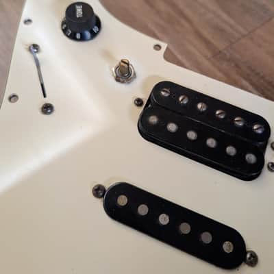 Fender Loaded Stratocaster Guitar Pickguard American HSS 2007 White image 4