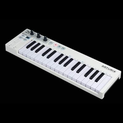 Arturia KeyStep 32 Key MIDI Keyboard Controller & Sequencer Bundle with 4x Pig Hog Mono Patch Cables & Liquid Audio Polishing Cloth - USB, MIDI, CV Keyboard Controller image 2