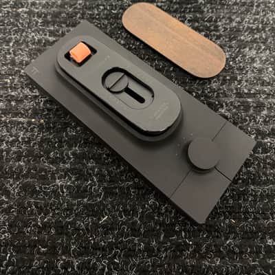 Expressive E Touché 2017 - Wood & Black Coated Plastic image 2