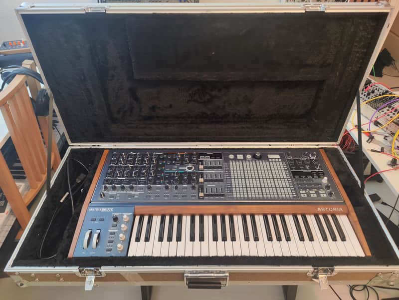 Arturia MatrixBrute 49-Key Synthesizer + flightcase image 1