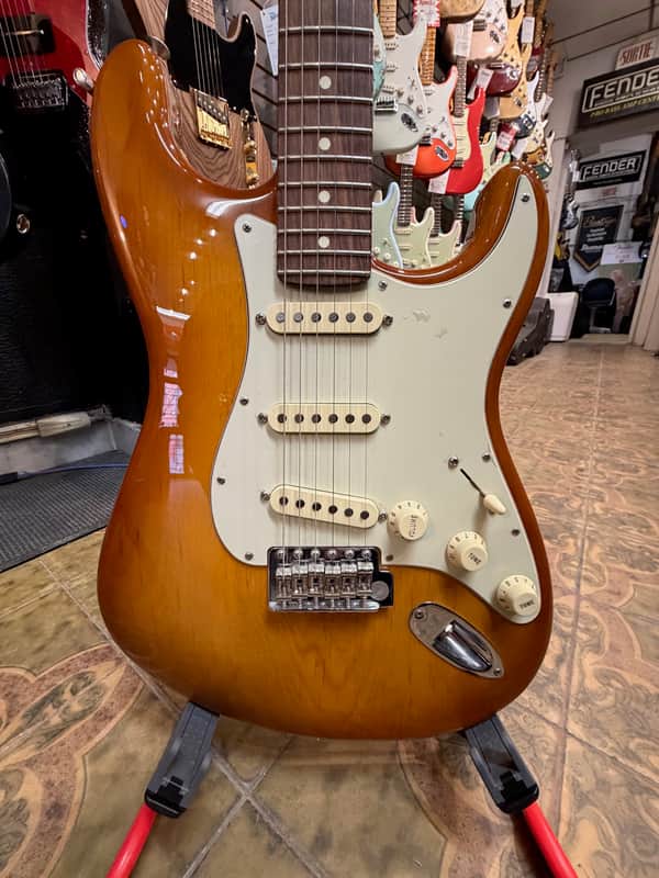 Fender American Performer Stratocaster 2021 - Sienna Sunburst image 1