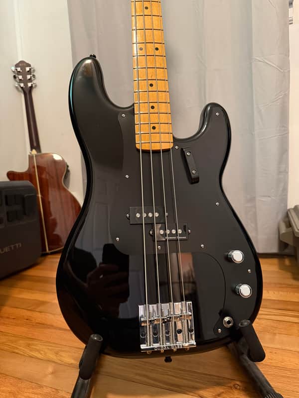 Fender Vintera II '50s Precision Bass with Maple Fretboard