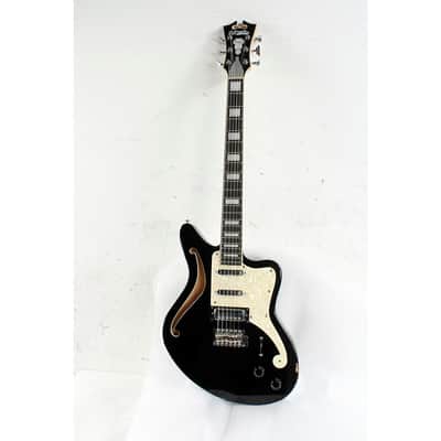 D'Angelico Premier Series Bedford SH Limited-Edition Electric Guitar with Tremolo Regular Black Flake image 1
