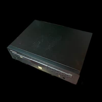 Marantz CD6007 CD Player in Black image 2