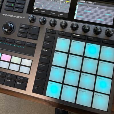 Native Instruments Maschine Plus 2020 - Present - Black image 4