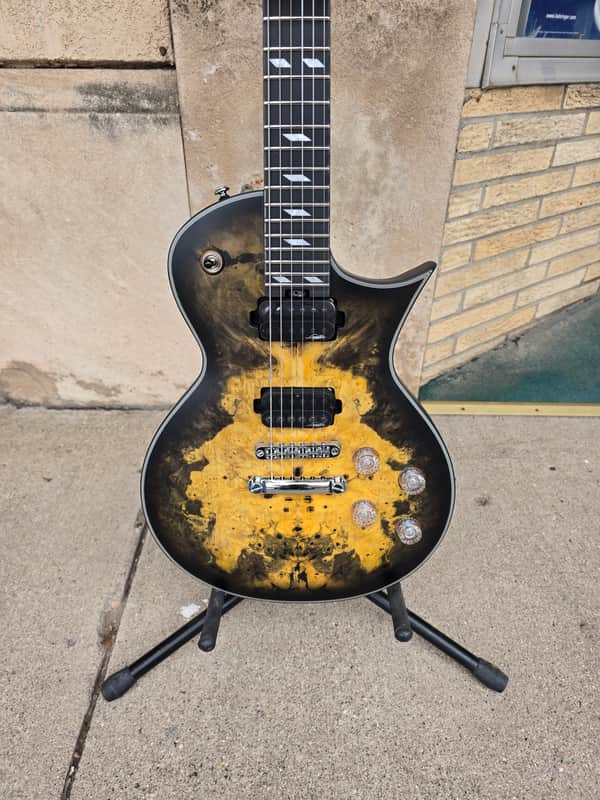 Legator HSC300 PRO Helio Single Cut 2026 - Black/Gold Satin Burl