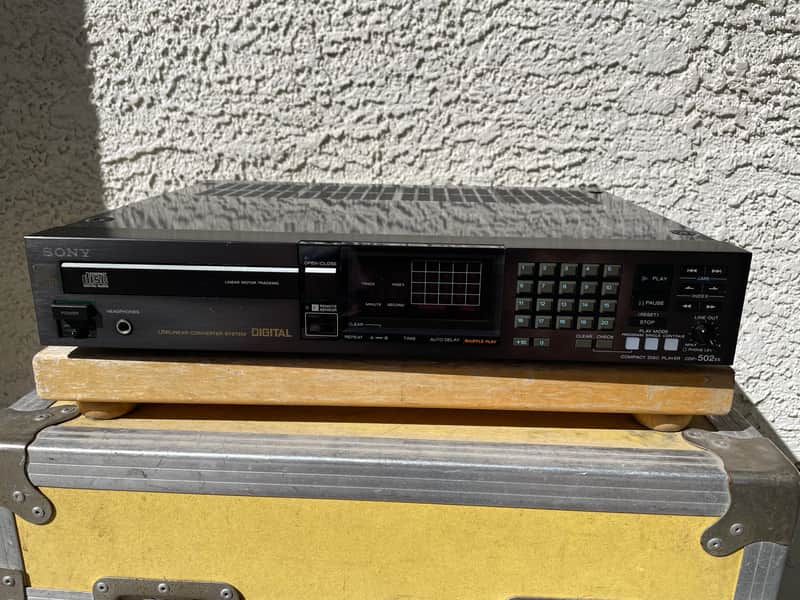 Vintage Sony CDP-502ES Compact Disc Player 802 - Black image 1