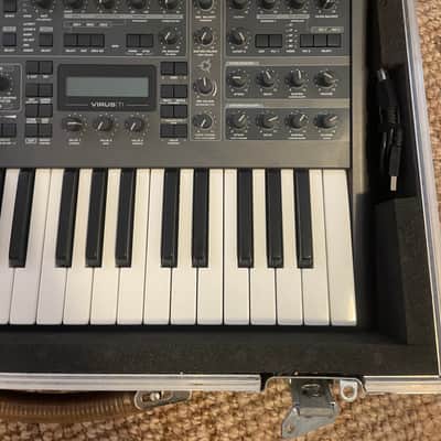 Access Virus TI2 Dark Star 37-Key Digital Synthesizer 2009 - 2023 - Black image 2