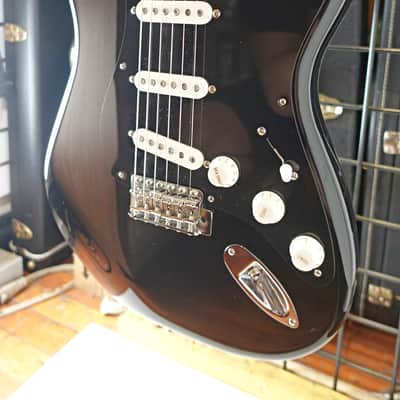 Immagine Fender Limited Edition Vintera II 60s Stratocaster 2024 - Black - 4