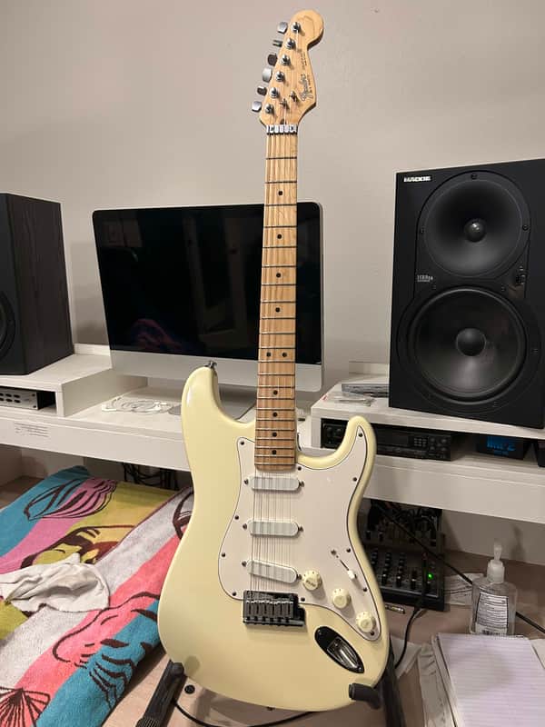 1989 Fender Strat Plus with Maple Fretboard - Vintage White image 1