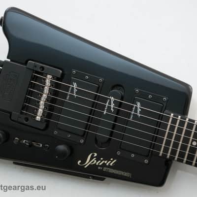 Steinberger Spirit 80's Original run, Phenolic Fretboard w/original Gigbag image 5