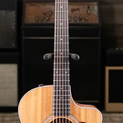Taylor 212ce Grand Concert Acoustic/Electric Guitar with Gig Bag image 4