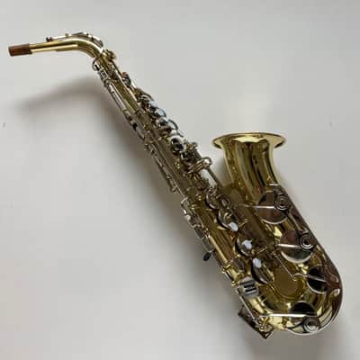Yamaha YAS-23 Alto Saxophone w/ hardcase & accessories image 2