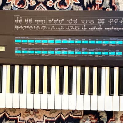 Yamaha DX7 Programmable Algorithm Synthesizer 1983 - 1987 - Black