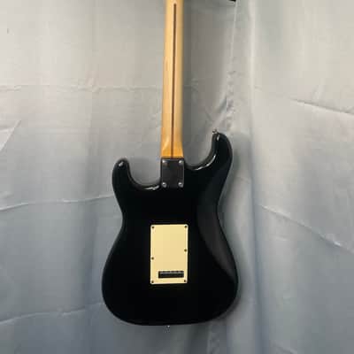 Japanese Squier Stratocaster 1984-1987 Black with Case image 9