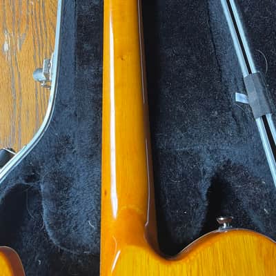 MINT Fender Special Edition Custom Telecaster WITH 90's CHAINSAW CASE FMT HH with Laurel Fretboard 2019 - Present - Amber image 11