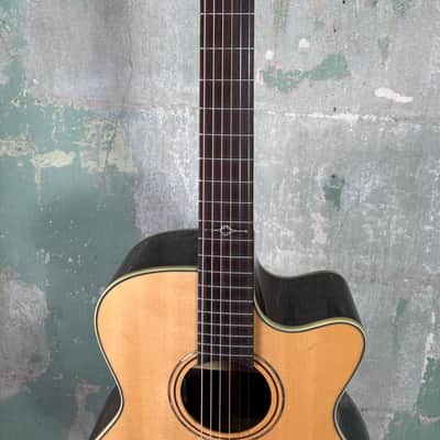 Alvarez Masterworks MF70ce Folk/OM Acoustic Electric Guitar with Cutaway - Natural image 7