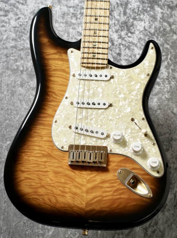 Fender Custom Shop MBS Custom Quilt Top Hard Tail Stratocaster by J.W.Black -2 Tone Sunburst- [3.23kg]['90sUSED]