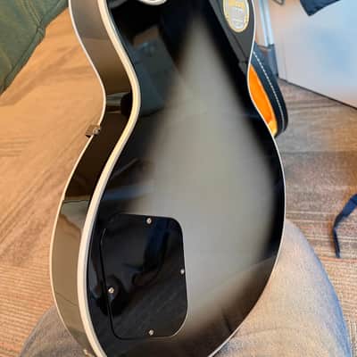 Gibson Les Paul Custom 2025 - Silver burst image 4