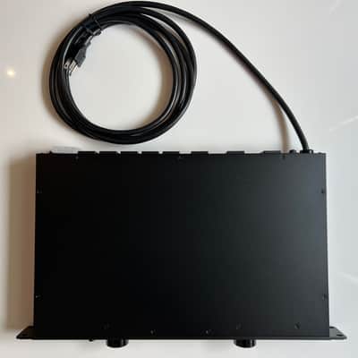 Furman PL-PLUS DMC Power Conditioner with Voltmeter/Ammeter 2010s - Black NEW in OPEN BOX image 4