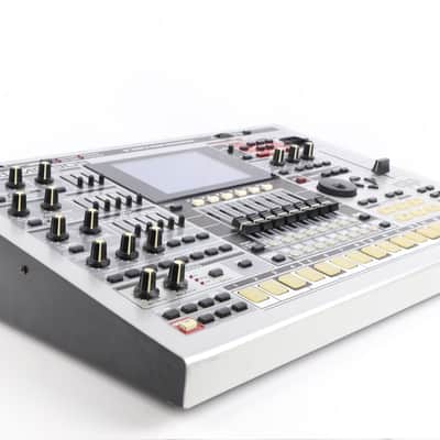 Roland MC-909 Sampling Groovebox Music Sampler Voltage Selectable W/DIMM 256MB image 13