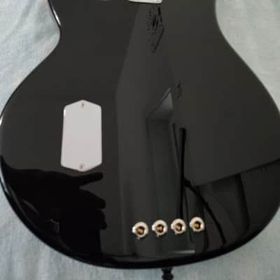Ernie Ball Music Man Classic Stingray 4 2011 - Gloss Piano Black image 4