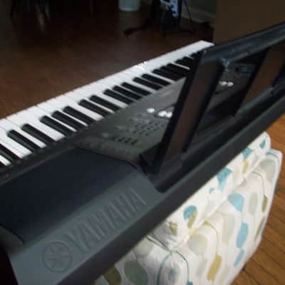Yamaha PSR-E363 61-Key Portable Keyboard 2017 - Present - Black image 6
