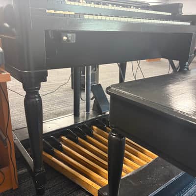 Hammond B3 Organ w/ 122 Leslie Speaker, 25-Note Pedalboard & Bench! image 5