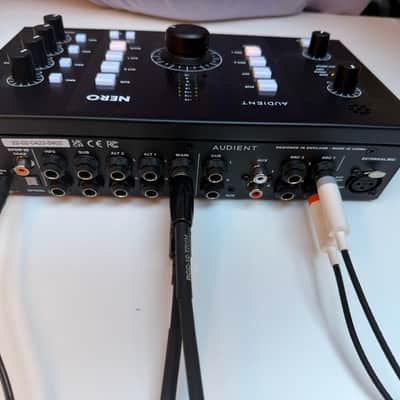 Audient Nero Desktop Monitor Controller 2019 - Black and Gray Bild 2