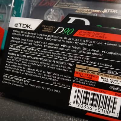 TDK/Maxell D90s and UR60s and one UR90 10 New tapes in total! D90 UR60 UR90 2000s - Black Green image 6
