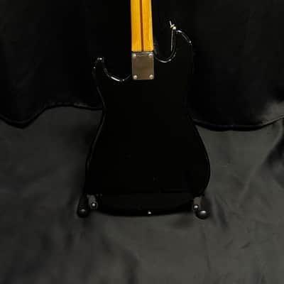 Squier  Bullet  1983-1984 - Black MIJ image 2
