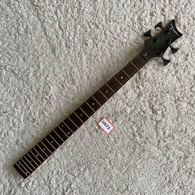 Dean Black 4 String Bass Maple Wood Neck, Rosewood Fingerboard image 1