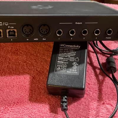 iConnectivity iConnectAUDIO4+ USB Audio Interface 2010s Silver image 2
