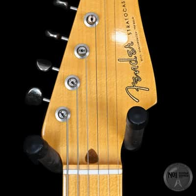 Fender Eric Johnson Thinline Stratocaster from 2018 in Sunburst with Hardcase image 8