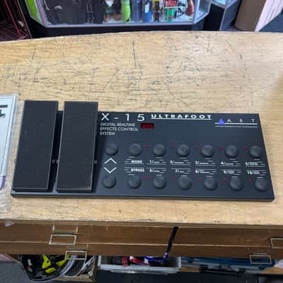 Used ART X-15 Ultrafoot MIDI Foot Controller Pedal in original box with manual image 2