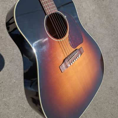Gibson J-45 Standard  2018 - Sunburst image 4